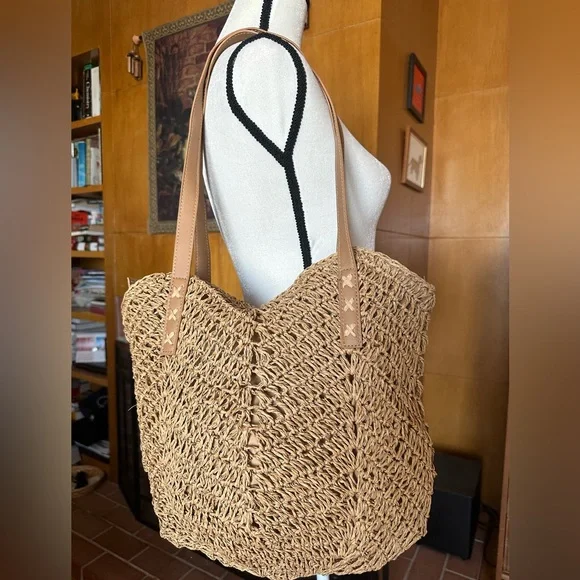 NWOT Tan Woven Tote Bag - Picture 1 of 5
